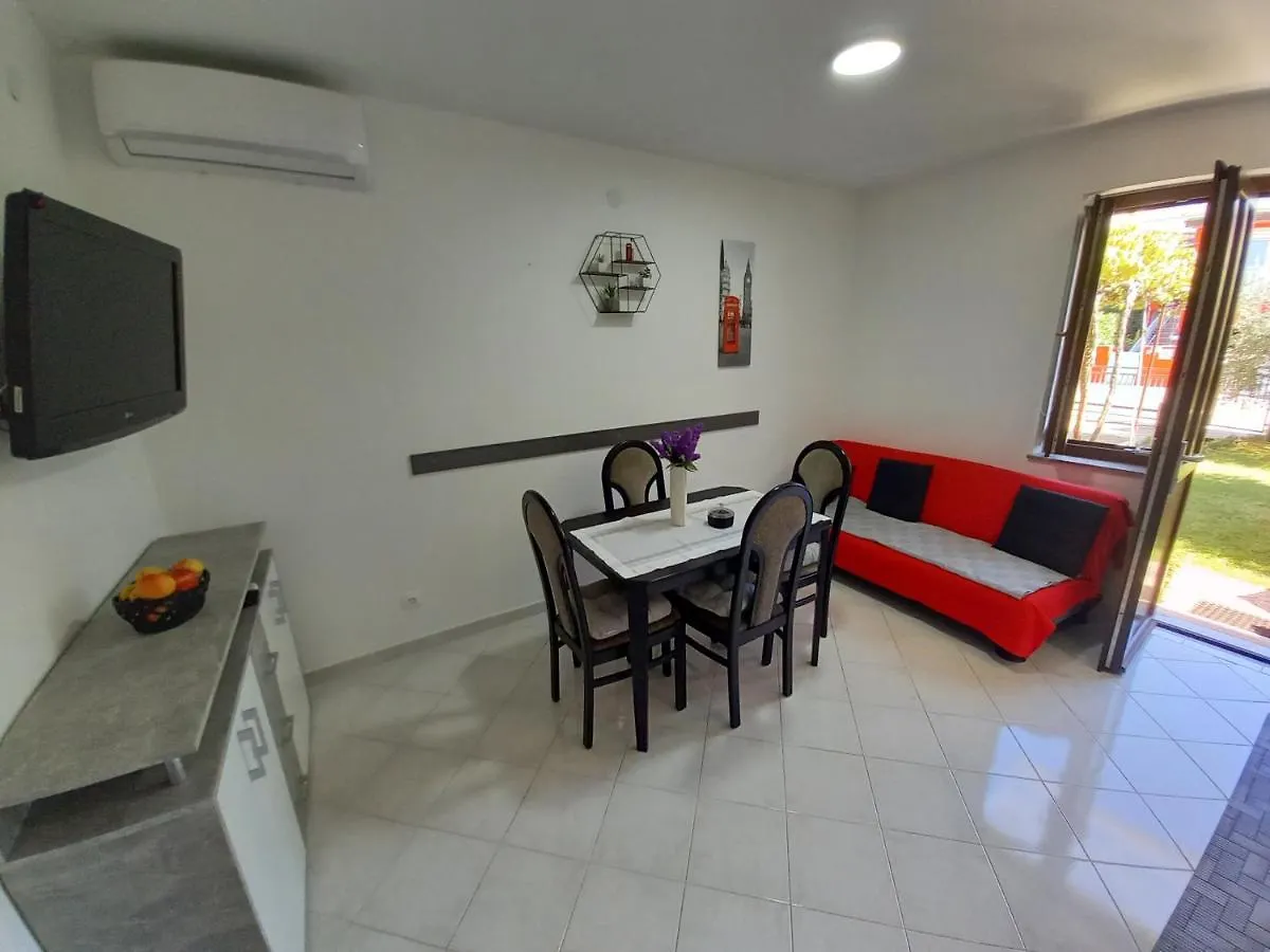 Apartment Toni Valbandon Fazana