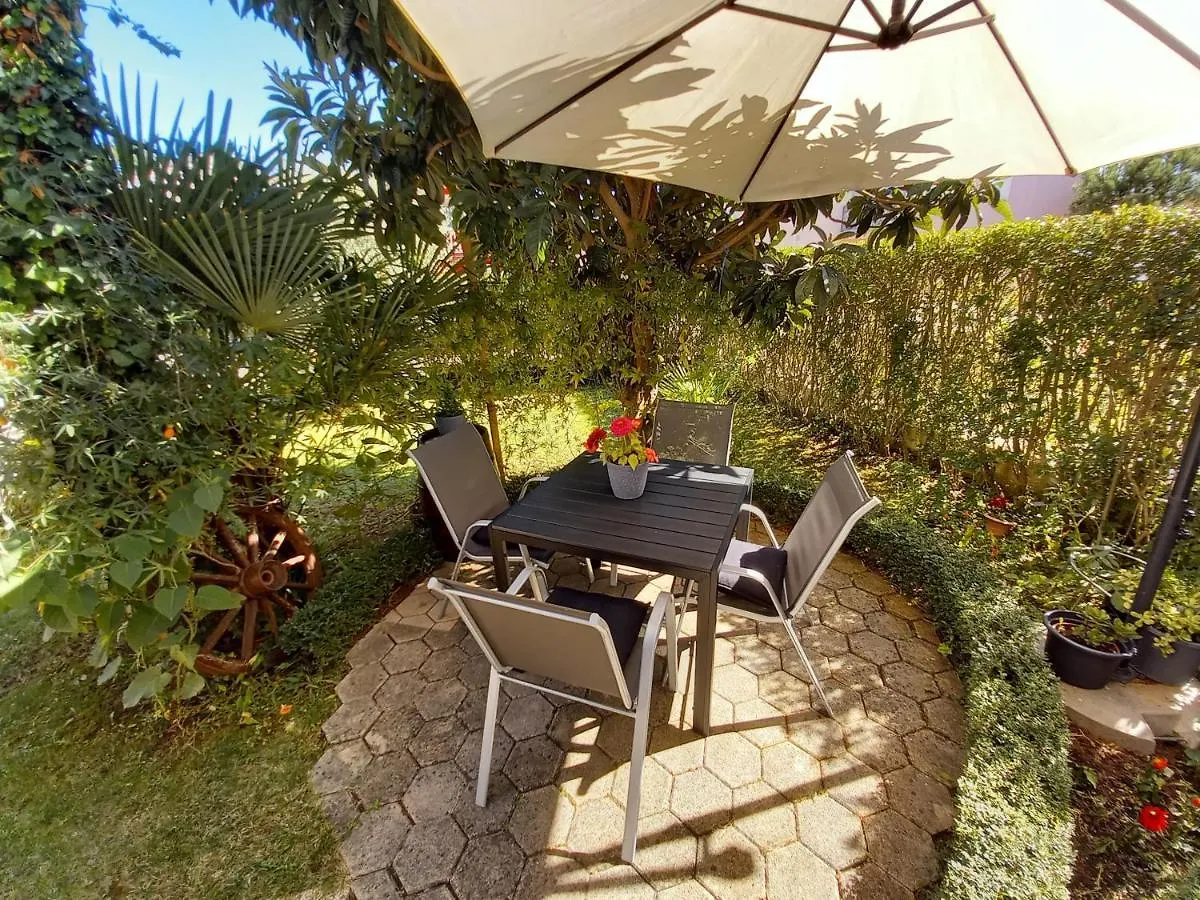 Apartment Toni Valbandon Fazana 0*,  Croatia