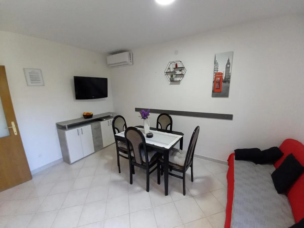 Apartment Toni Valbandon Fazana