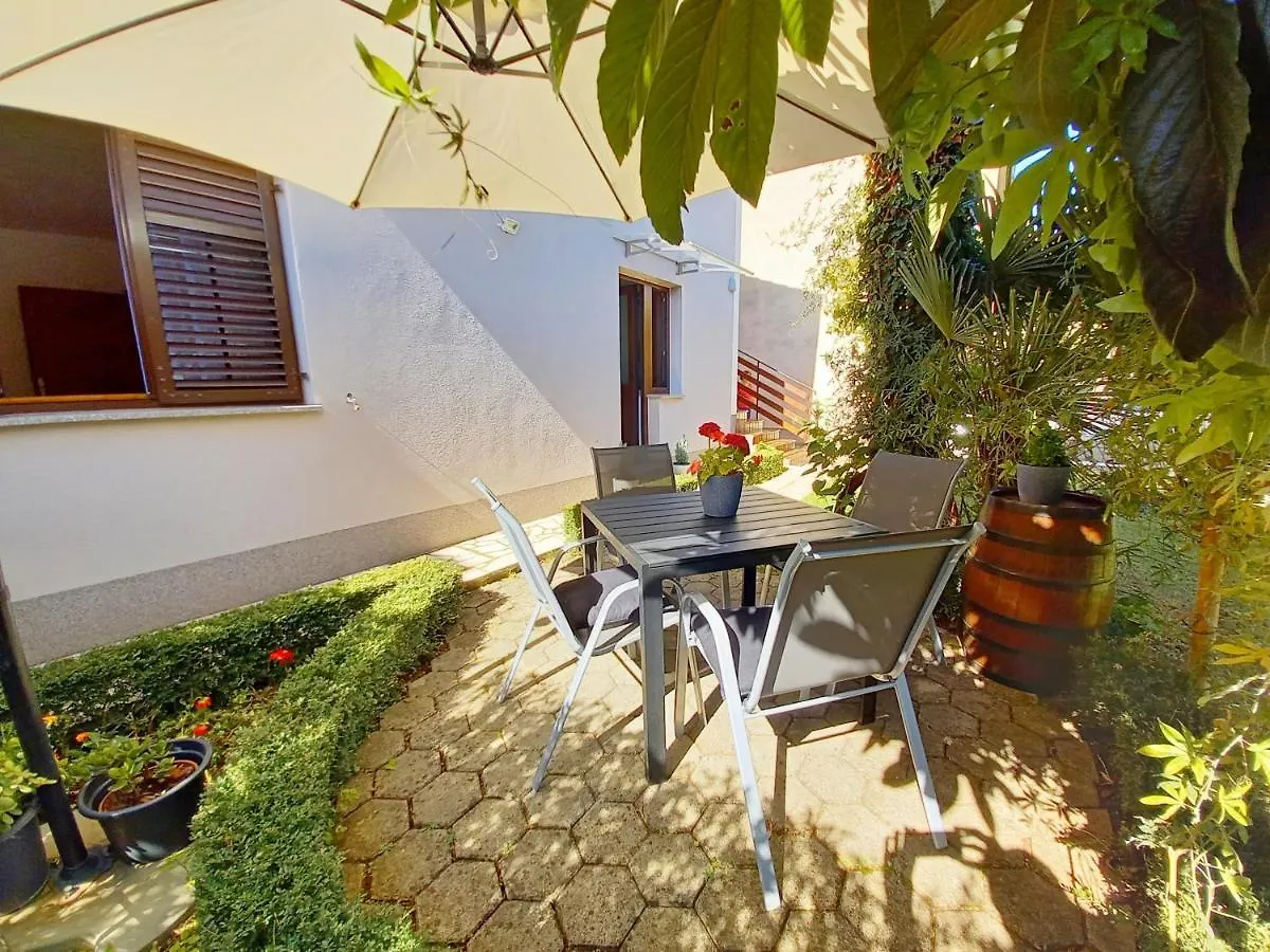 Apartment Toni Valbandon Fazana 0*,